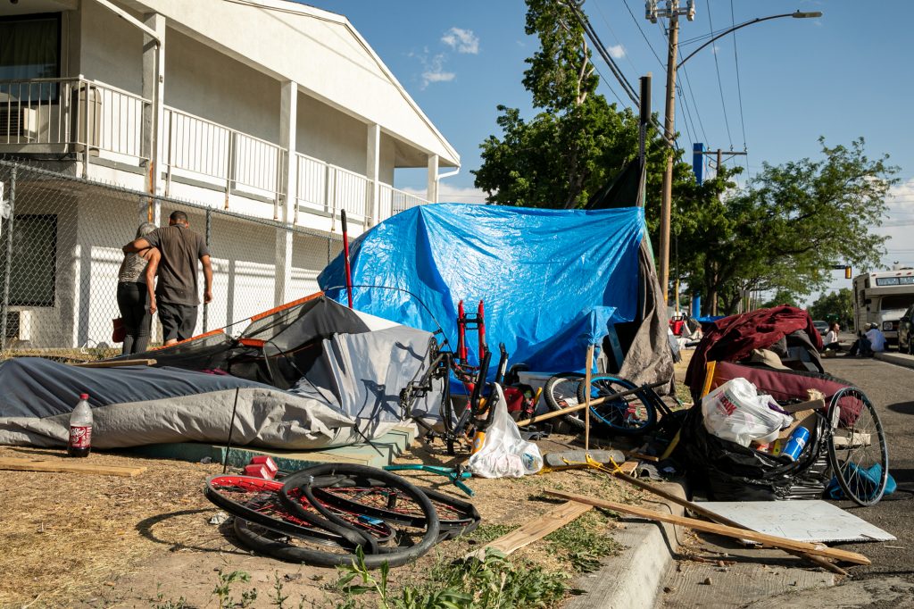 LGBTQ+ youths experiencing homelessness lack community during lockdown